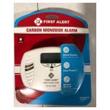 First Alert CO615 Dual-power Carbon Monoxide Plug-in Alarm with Battery Backup and Digital Display