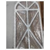 Barnyard Designs Rustic Wood Window Frame Wall Decor, Decorative Wooden Cathedral Arch, Farmhouse Wall Art Home Decoration, Distressed White Finish, 31.5â x 15.75â x 1â