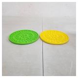 BILLIE BEAN 2 Pack Dog Lick Pad, Strong Suction Dog Lick Pad, Large and Small Dog Lick Pad, Our Dog Lick Pad is a Bathing Bowl YELLOW AND GREEN