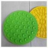 BILLIE BEAN 2 Pack Dog Lick Pad, Strong Suction Dog Lick Pad, Large and Small Dog Lick Pad, Our Dog Lick Pad is a Bathing Bowl YELLOW AND GREEN
