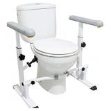 KMINA - Toilet Frames for the Elderly, Toilet Frame with Handles, Toilet Safety Rails, Bathroom Safety Frame, Adjustable Grab Bar, Stand Alone Toilet Rail, Bariatric Toilet Frame, Easy Installation.