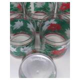 Vintage Thermo-Serv Poinsettia Tumblers 6-12 oz & 8-16oz. Made In The USA Excellent Condition