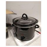 Elite Gourmet 3.5Qt Slow Cooker with Glass Lid, Adjustable Temperature Controls, Keep Warm Function