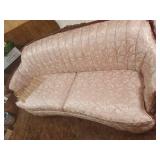 Antique pink great condition couch (Very Nice)