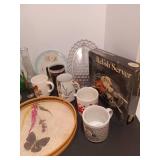 Butterfly serving set, vases, mugs, relish server