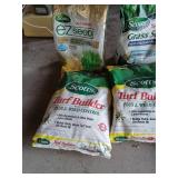 Turf builder and grass seed