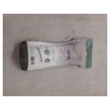 miscellaneous Plumbing stuff see photos for contents