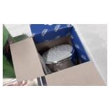 miscellaneous Plumbing stuff see photos for contents