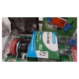 miscellaneous Plumbing stuff see photos for contents