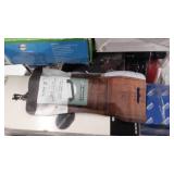 miscellaneous Plumbing stuff see photos for contents