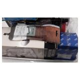 miscellaneous Plumbing stuff see photos for contents