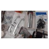 miscellaneous Plumbing stuff see photos for contents