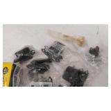 miscellaneous Plumbing stuff see photos for contents