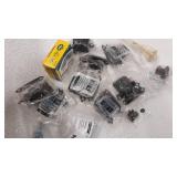 miscellaneous Plumbing stuff see photos for contents