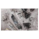 miscellaneous Plumbing stuff see photos for contents