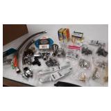 miscellaneous Plumbing stuff see photos for contents