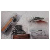 miscellaneous Plumbing stuff see photos for contents