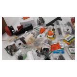 miscellaneous Plumbing stuff see photos for contents