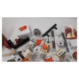 miscellaneous Plumbing stuff see photos for contents