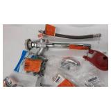 miscellaneous Plumbing stuff see photos for contents