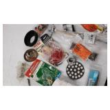 miscellaneous Plumbing stuff see photos for contents