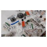 miscellaneous Plumbing stuff see photos for contents