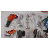 miscellaneous Plumbing stuff see photos for contents