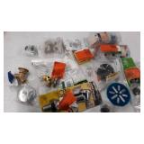 miscellaneous Plumbing stuff see photos for contents