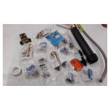 miscellaneous Plumbing stuff see photos for contents