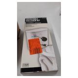 miscellaneous Plumbing stuff see photos for contents