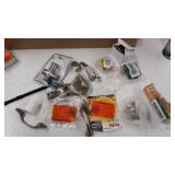 miscellaneous Plumbing stuff see photos for contents