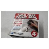 miscellaneous Plumbing stuff see photos for contents