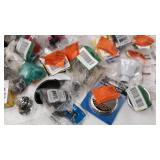 miscellaneous Plumbing stuff see photos for contents