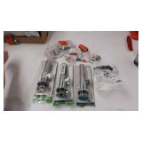 miscellaneous Plumbing stuff see photos for contents