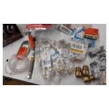 miscellaneous Plumbing stuff see photos for contents