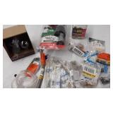 miscellaneous Plumbing stuff see photos for contents