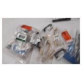 miscellaneous Plumbing stuff see photos for contents