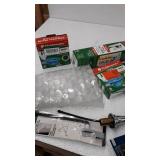 miscellaneous Plumbing stuff see photos for contents