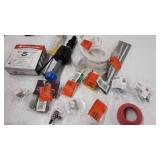 miscellaneous Plumbing stuff see photos for contents