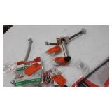 miscellaneous Plumbing stuff see photos for contents