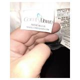ComfyDown 17 x 17 95% Duck feather, 5% down. cover 100% cotton Retails for $60
