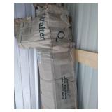 Zinus 4 Inch Low Profile Metal Smart Box Spring / Mattress Foundation / Wood Slat Support / Easy Assembly, Queen Retails for $164