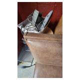 Single Brown Vinyl Booth