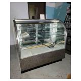 Rounded Glass Lighted Glass Display Cabinet