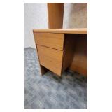 Beautiful Wooden Laminate Office Furniture Set