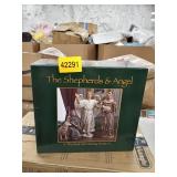 Shepherds and Angel Deluxe Set (12.5" Angel) (GFM015)
