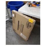 Regalo Easy Fit Plastic Adjustable Extra Wide Baby Gate