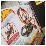 Hot Wheels Spin Storm Trackset with Free Hot Wheels, 9-Pack