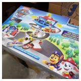 PAW Patrol True Metal Adventure Bay Rescue Way Playset with 2 Exclusive Vehicles 1:55 Scale