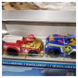 PAW Patrol True Metal Adventure Bay Rescue Way Playset with 2 Exclusive Vehicles 1:55 Scale